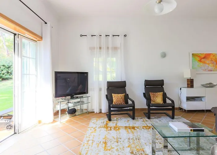 홀리데이파크 Casa Magnolia Amoreira (Leiria)